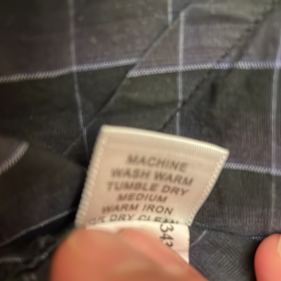 Banana Republic Men’s Dress Shirt size 15-121/2 Medium Pre Owned - Picture 10 of 10